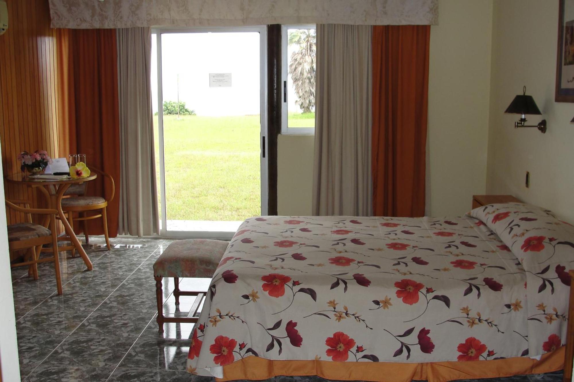 Iorana Isla De Pascua Hotel 앙가로아 객실 사진